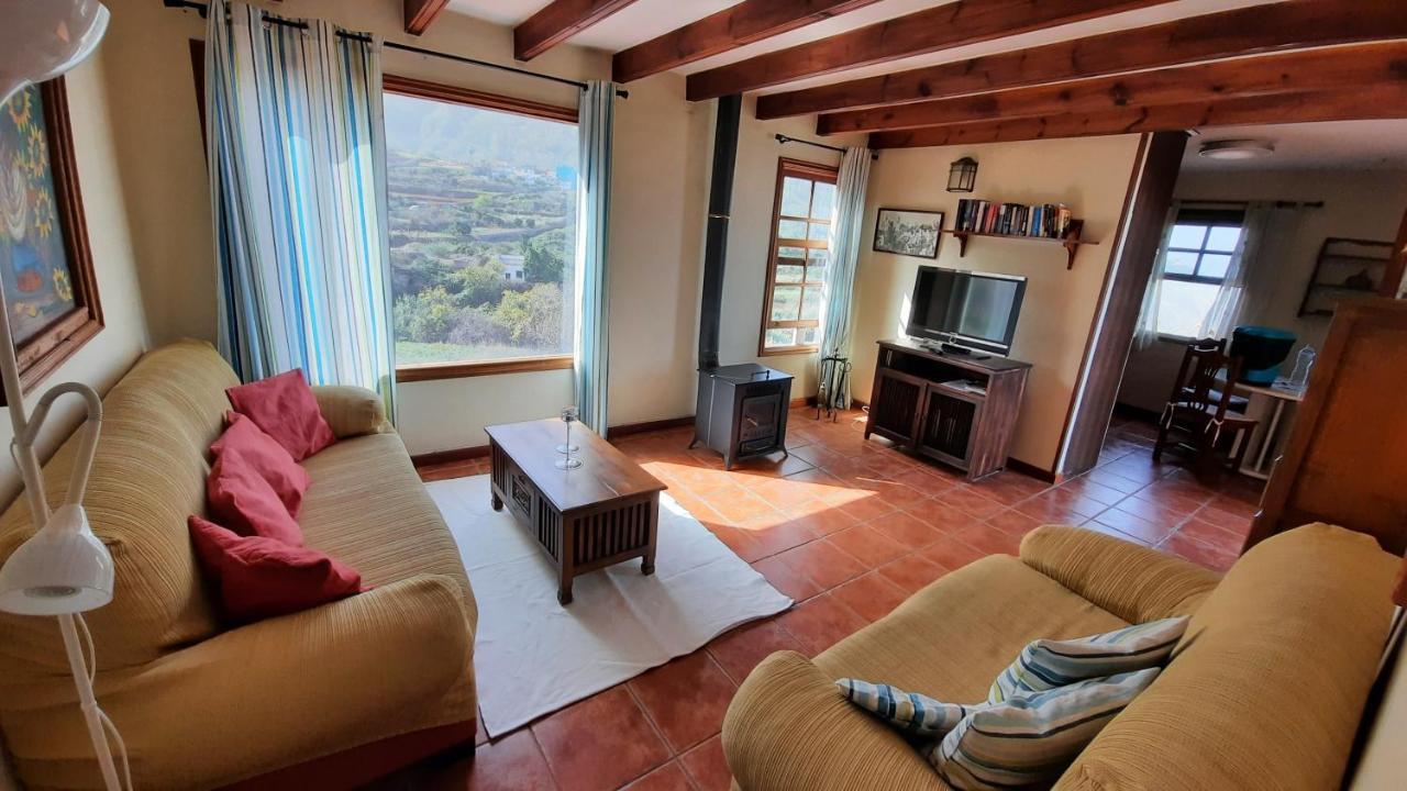 Castanos Country house *