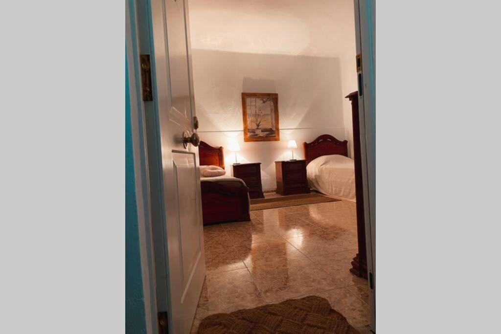 Large 90m2 Canary Apartment, View, Location ! Puerto de Santiago (Tenerife)