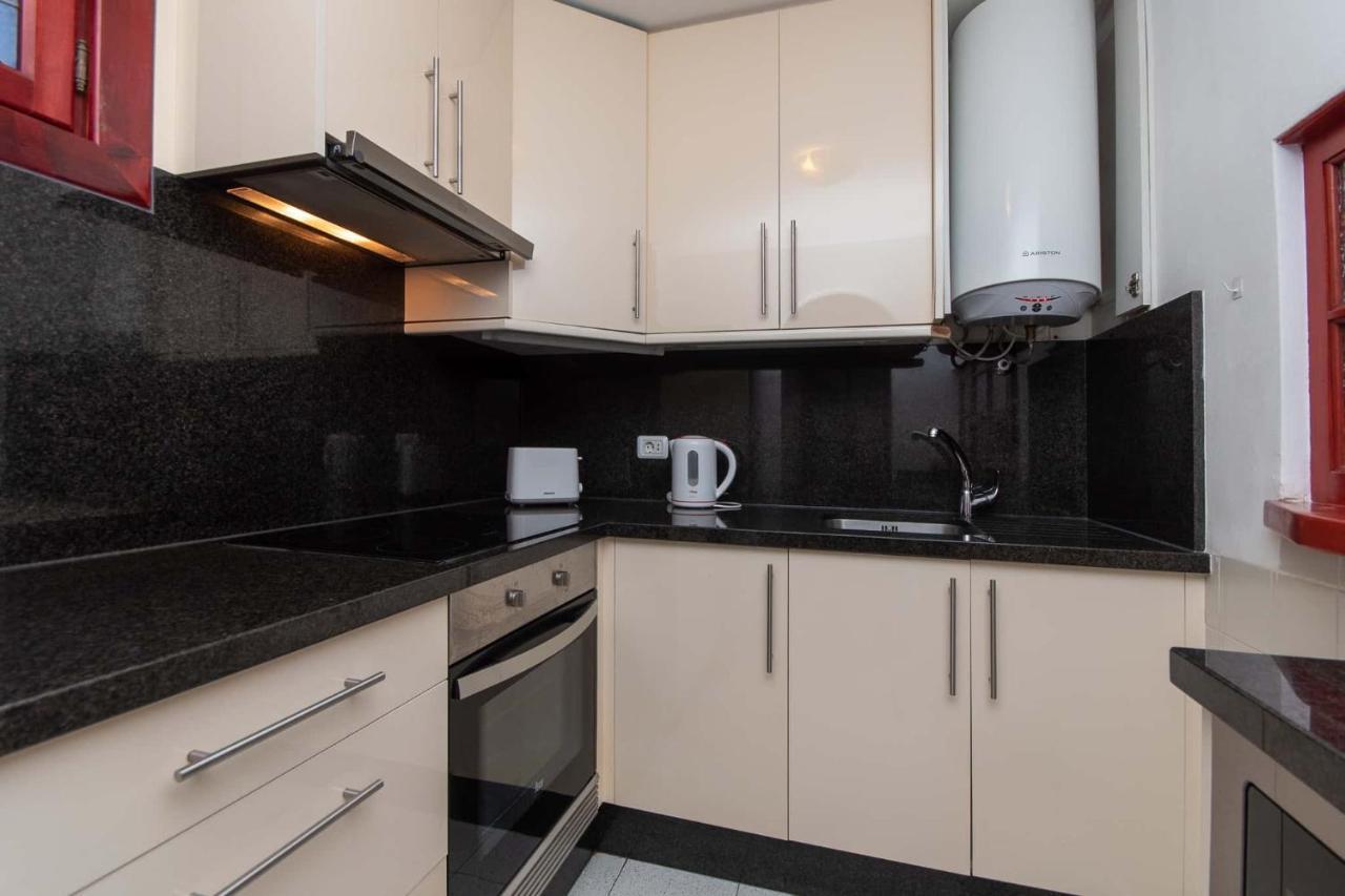 Apartment Park Santiago Iv 69 - Two Bed With Large South Facing Balcony Playa de las Americas (Tenerife)