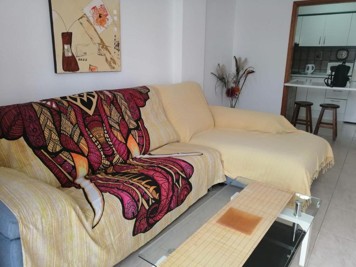 1 Bedroom With Stunning Sea View Apartment