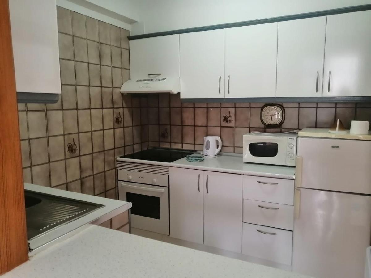 Apartment 1 Bedroom With Stunning Sea View *