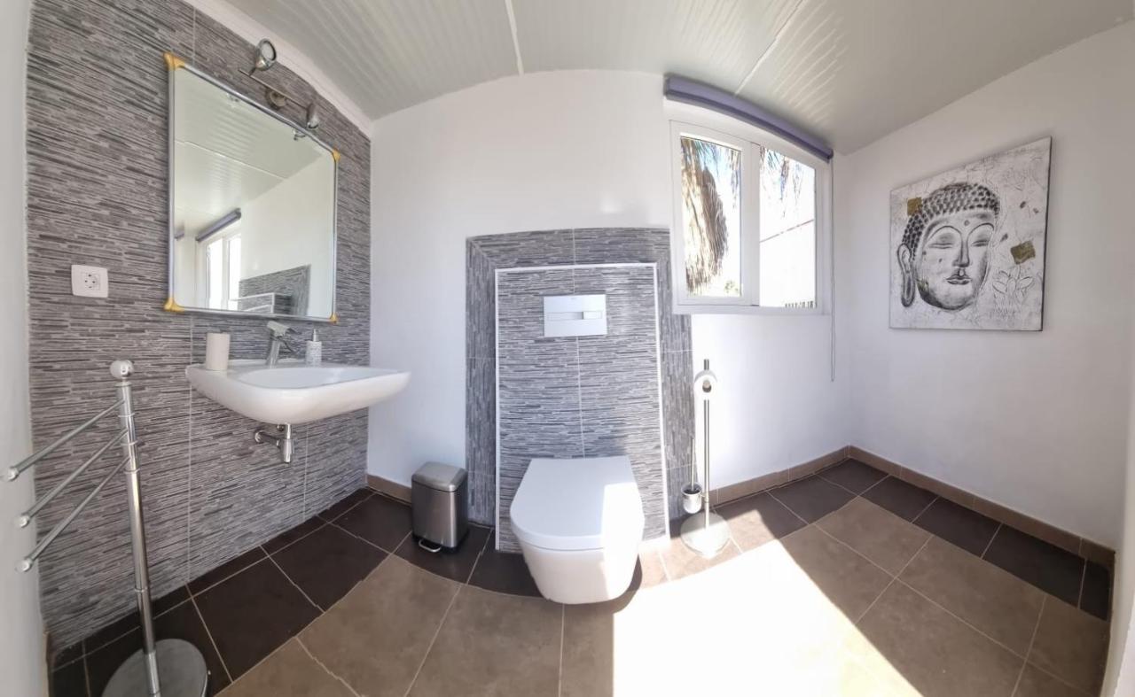 Villa Semi-detached Sea Views, Huge Terrace, Close *