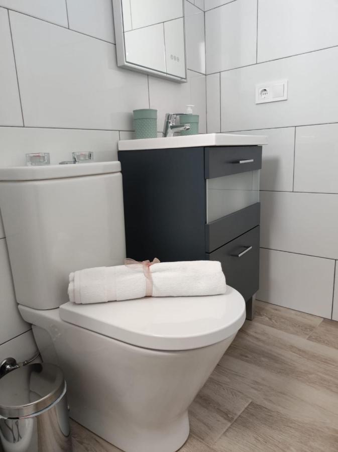 Casa Pirámide 2. Terraza Wifi Y Parking Privado Сasa de vacaciones *
