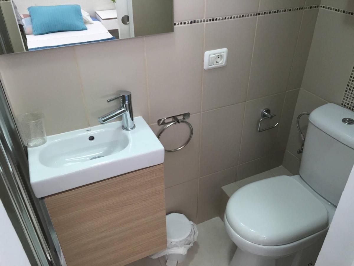 Apartment Delicious Cristianos,2bdr 2bathr Beachclose