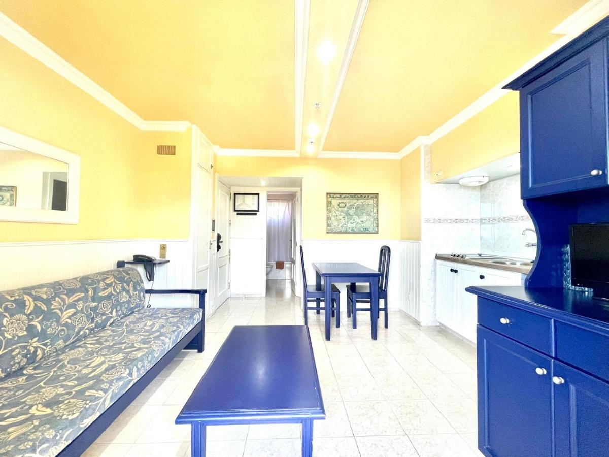 With Spectacular Views, Atlantic Ocean, Pool Y Free Wifi In All Common Areas