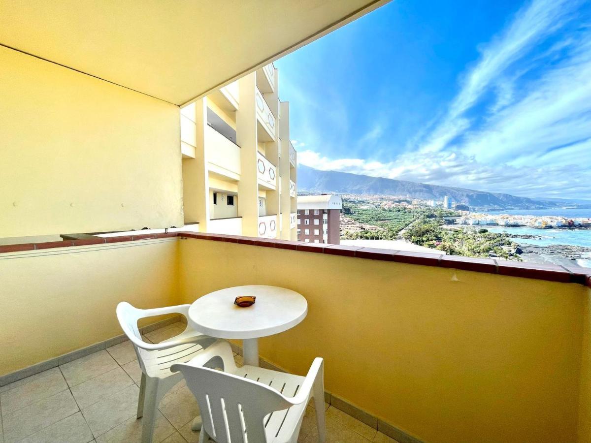 With Spectacular Views, Atlantic Ocean, Pool Y Free Wifi In All Common Areas Puerto de la Cruz (Tenerife)