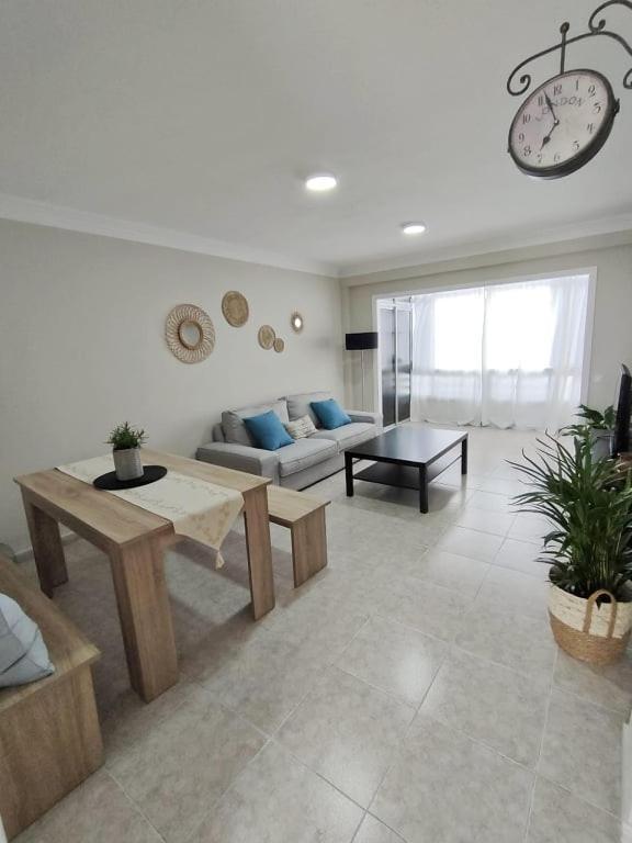 Precioso Apartamento A Estrenar, A 100mts De La Playa
