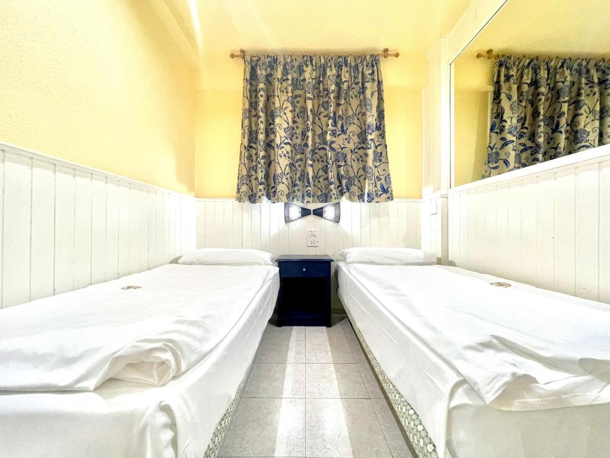 With Spectacular Views, Atlantic Ocean, Pool Y Free Wifi In All Common Areas