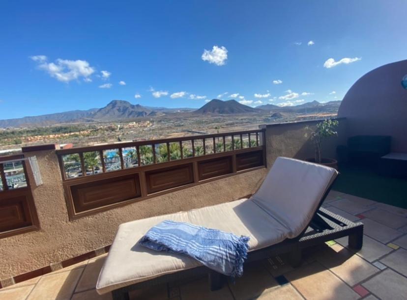 Ohana ático Avenida Chayofita * Los Cristianos (Tenerife)