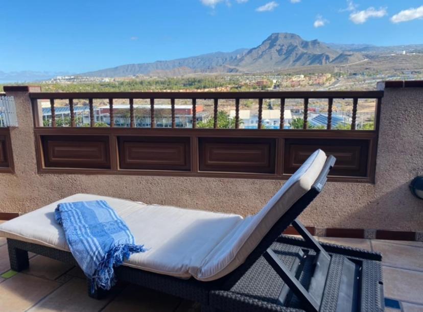 Ohana ático Avenida Chayofita Los Cristianos (Tenerife)