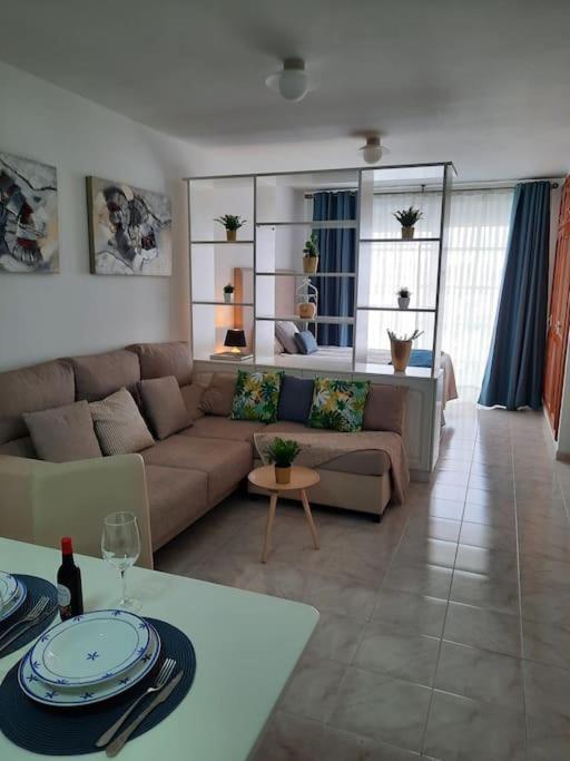 Edward'S House Tenerife -Small Flat In Adeje Town. Apartamento Costa Adeje (Tenerife)