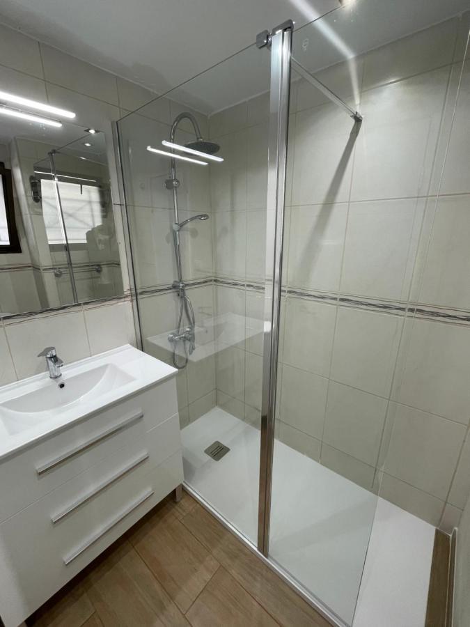 Castle Harbour Cristianos Beautiful With Pool View Apartamento