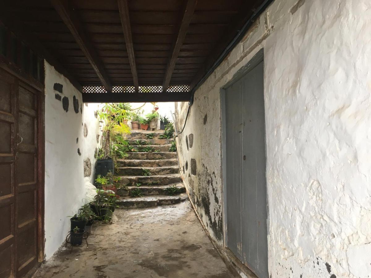 Holiday home Unique Canarian 1700s - Casa Salvia Las Aguas - Ocean & Natural Pools 150m - Whole Gated House