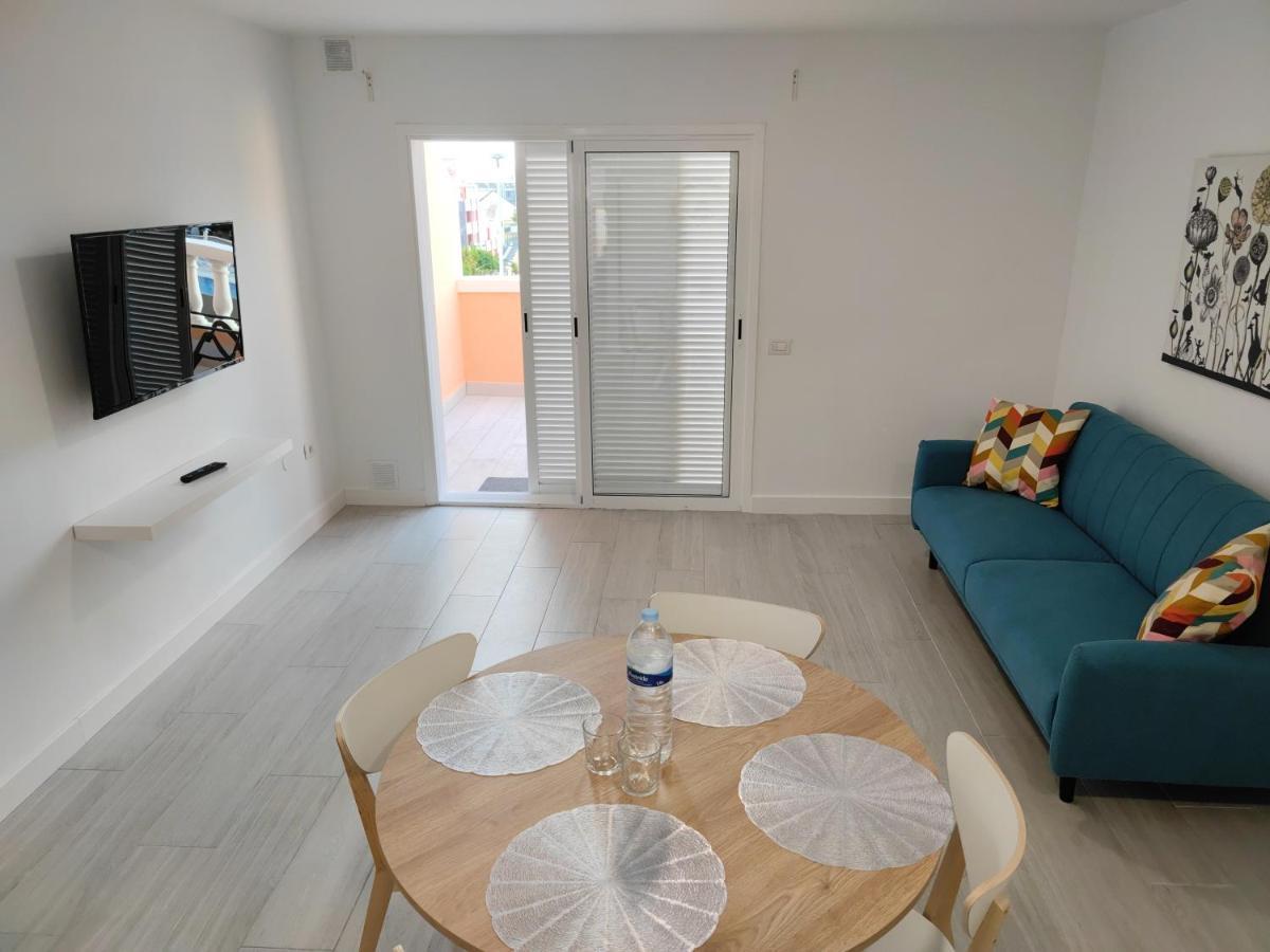 Comfortable Cristianos. Free Wifi. Apartment