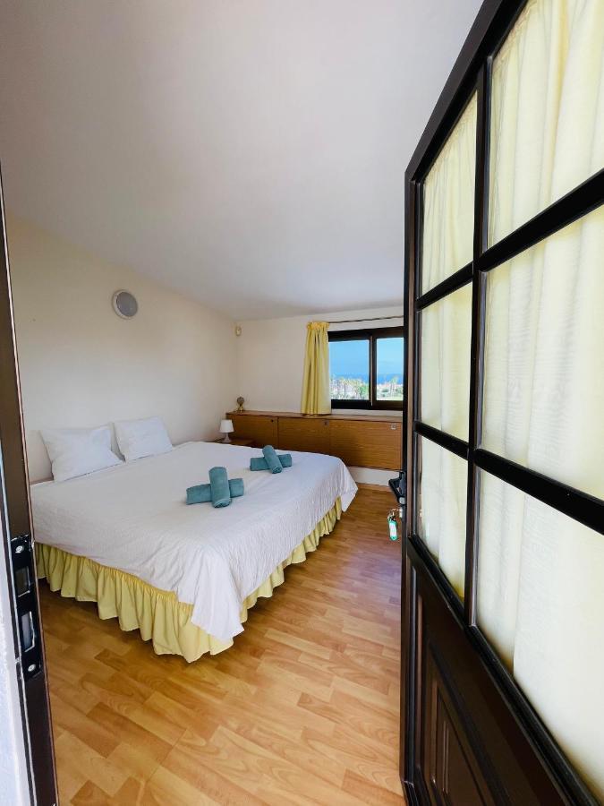 House Private Heated Pool Amazing View On Golf Ocean 3 Bedrooms 3 Bathrooms 6 To 8 Adults 3-17 Years Old Children Being Considered Adults And In Addition 0-2 Years Old Children Are Welcome For Free San Miguel de Abona