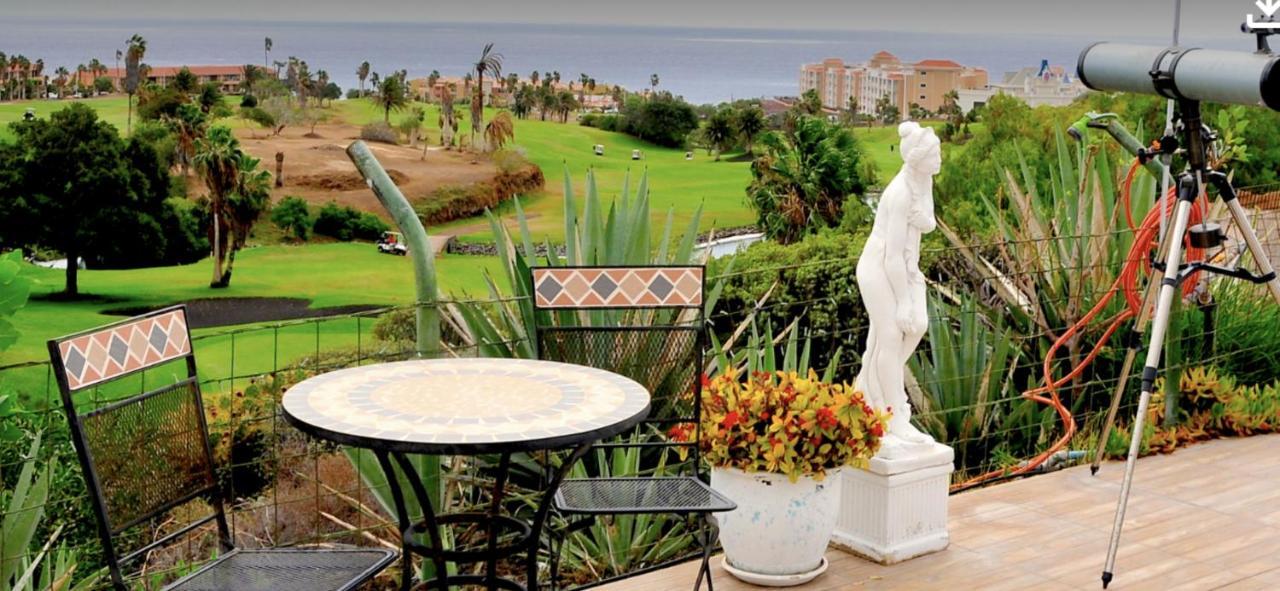 House Private Heated Pool Amazing View On Golf Ocean 3 Bedrooms 3 Bathrooms 6 To 8 Adults 3-17 Years Old Children Being Considered Adults And In Addition 0-2 Years Old Children Are Welcome For Free Hébergement de vacances San Miguel de Abona