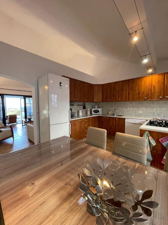 House Private Heated Pool Amazing View On Golf Ocean 3 Bedrooms 3 Bathrooms 6 To 8 Adults 3-17 Years Old Children Being Considered Adults And In Addition 0-2 Years Old Children Are Welcome For Free
