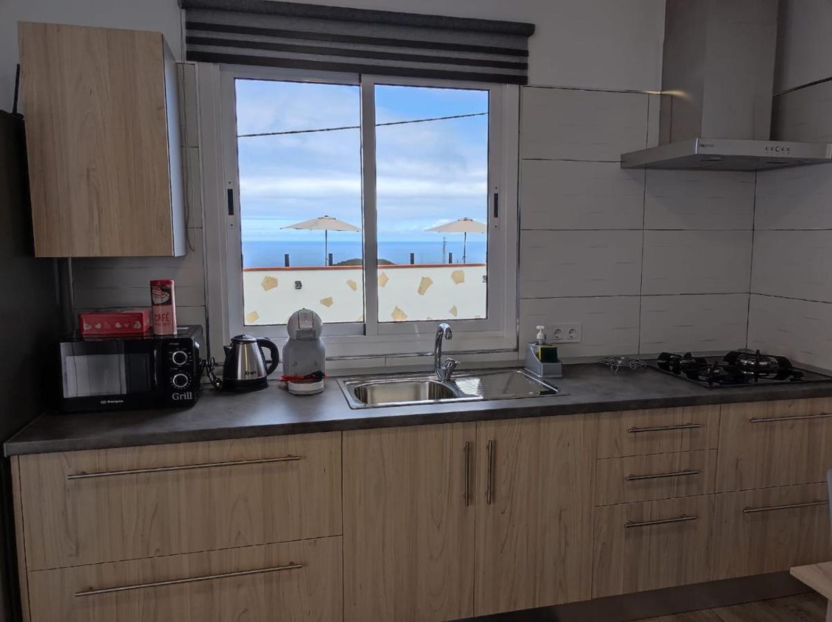 Casa Piramide 3. Terraza Wifi Y Parking Privado Hébergement de vacances *