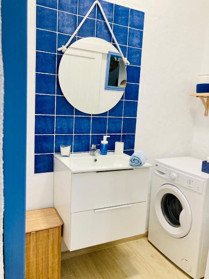 Casa Dora: Tradicional Y Al Borde Del Mar. * Poris de Abona