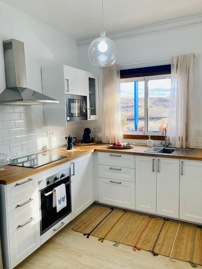 Casa Dora: Tradicional Y Al Borde Del Mar. Holiday home