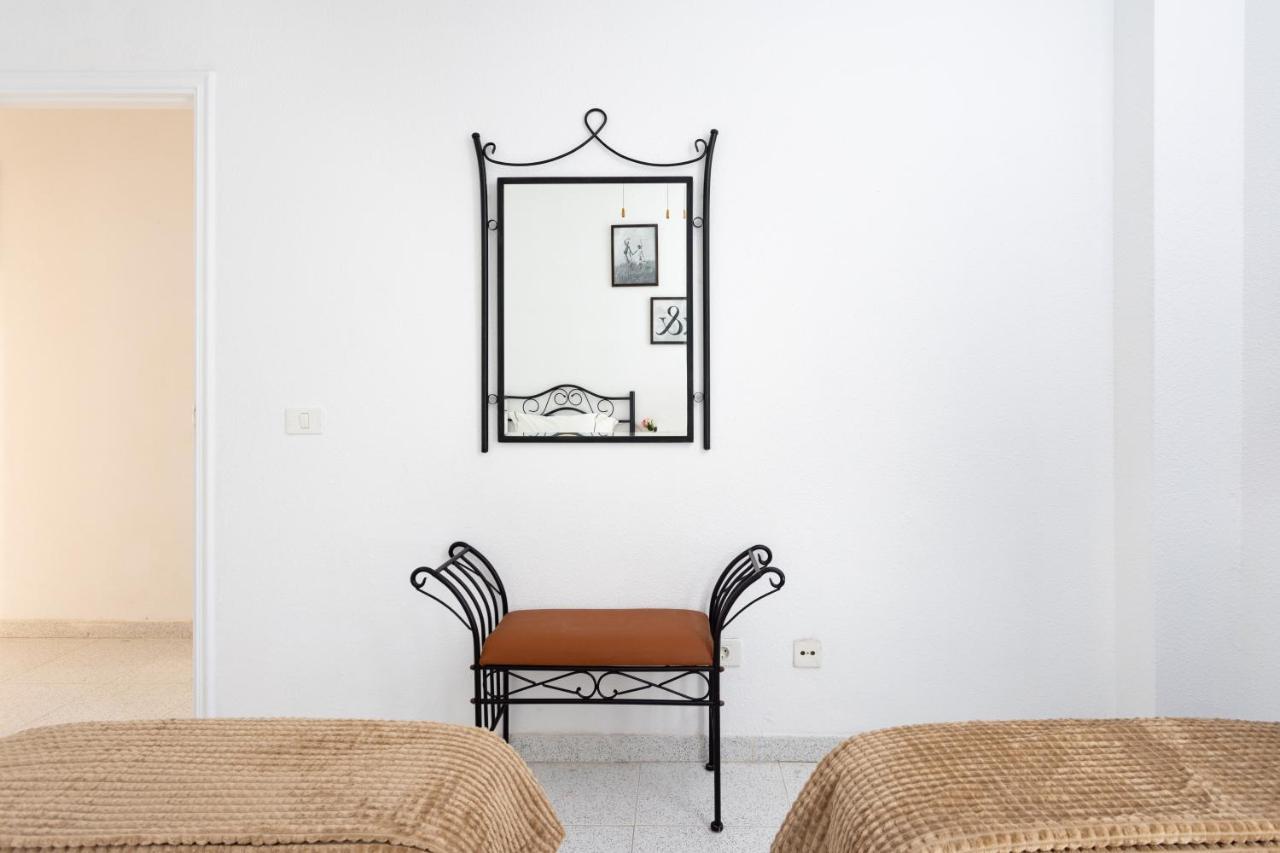 Apartment Home2book Sunny Medano Center *