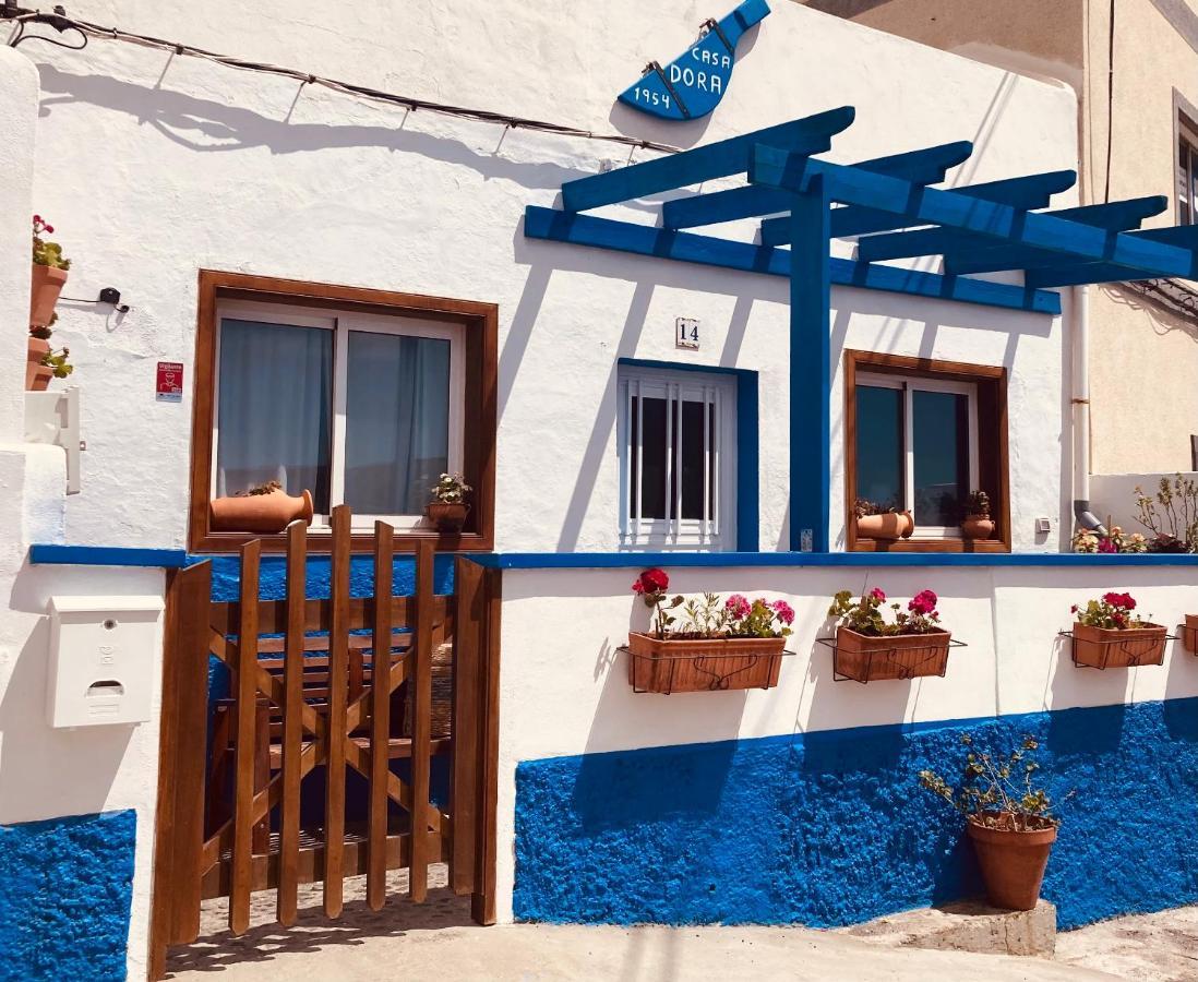 Casa Dora: Tradicional Y Al Borde Del Mar. Holiday home Poris de Abona