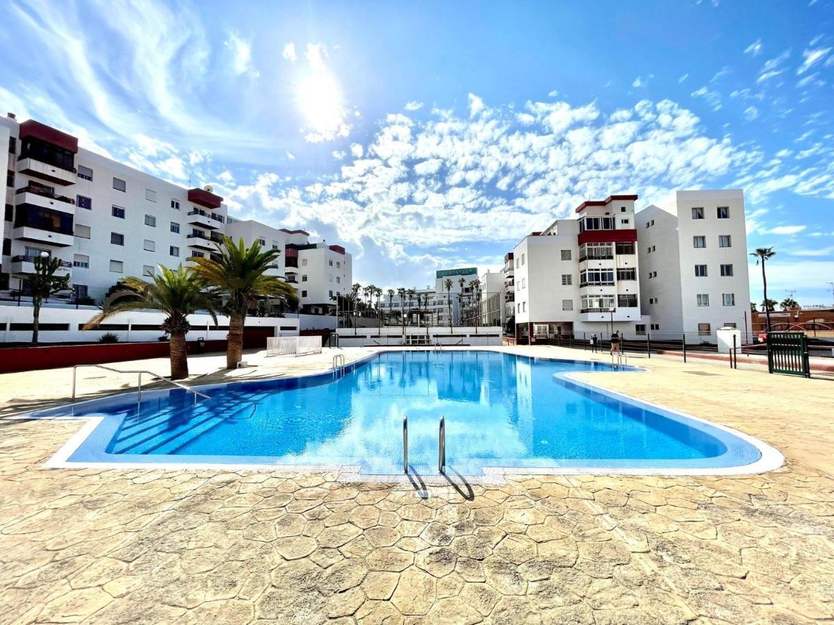 Apartment Urb. Palmeras Del Sur Con Piscina