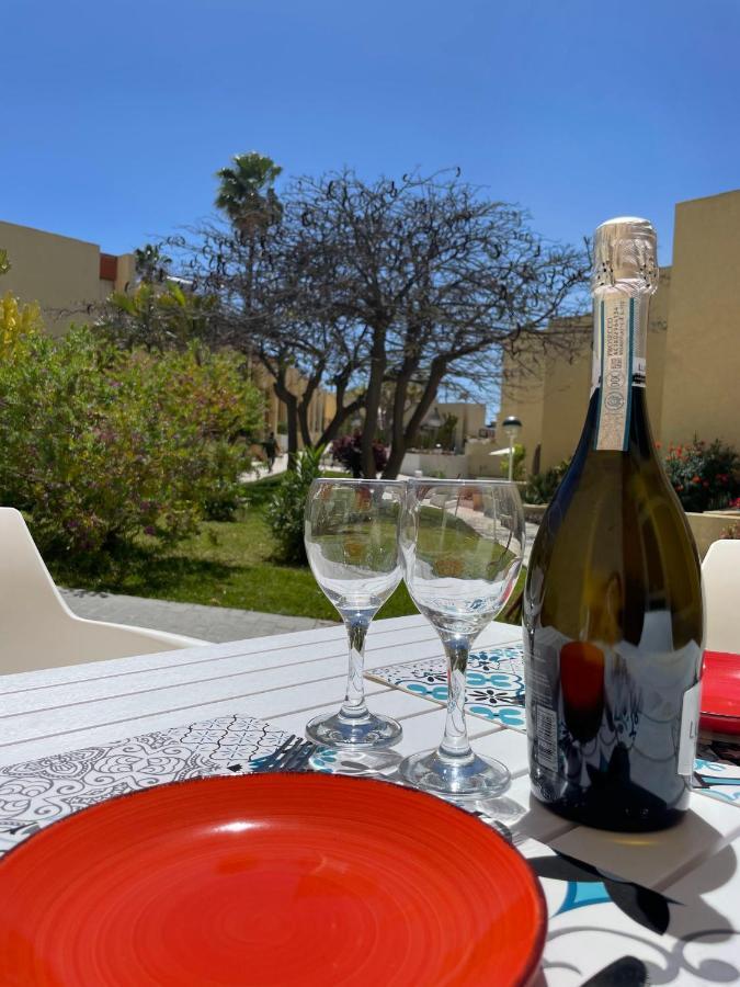 El Cortijo - Pool - Free Parking Appartement