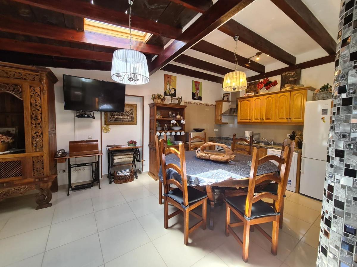 Almendro Holiday home