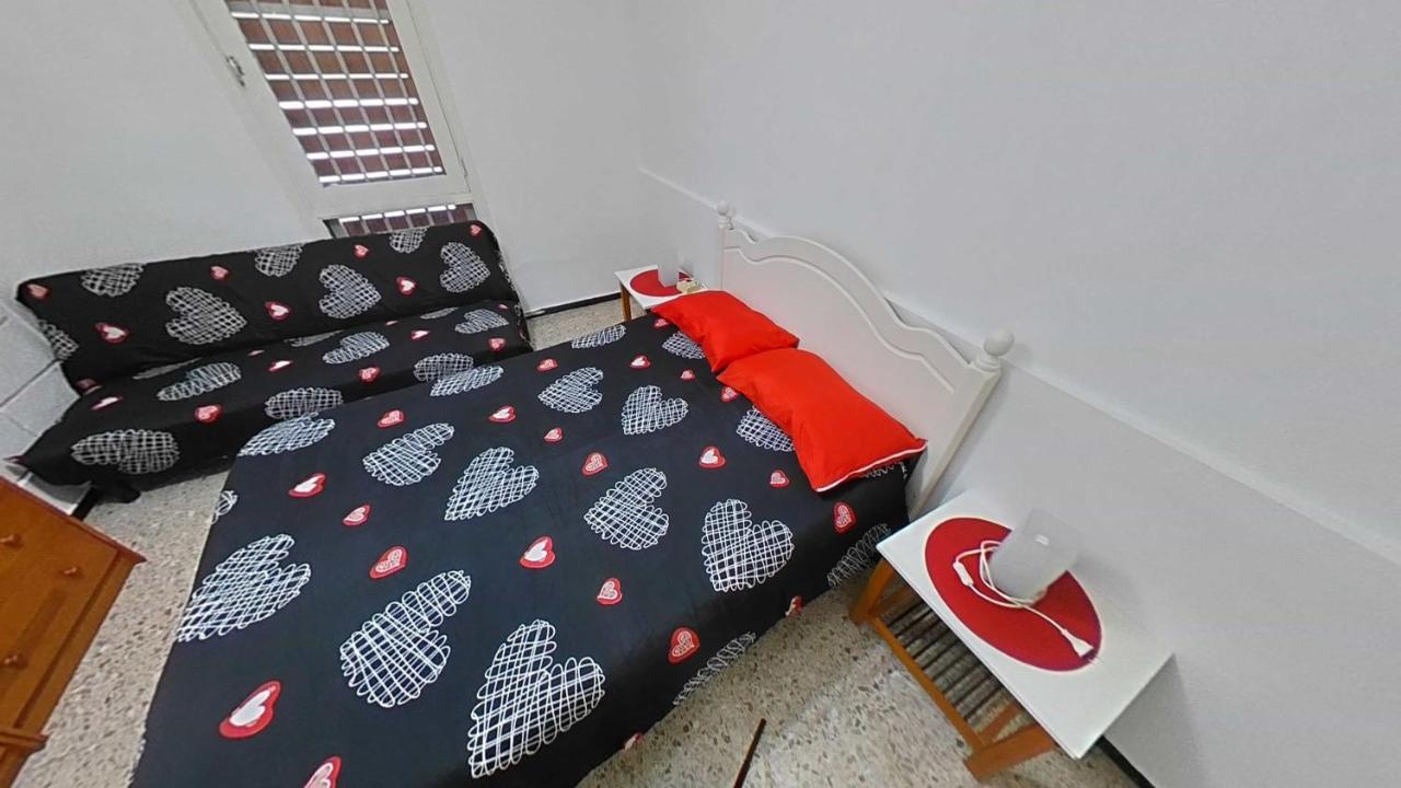 Apartamento Con Terraza Privada En Playa De Americas Apartment *
