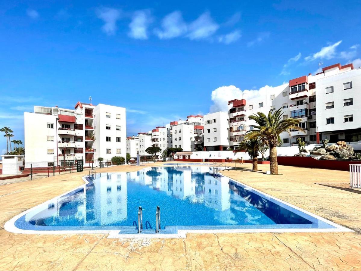 Urb. Palmeras Del Sur Con Piscina Apartment