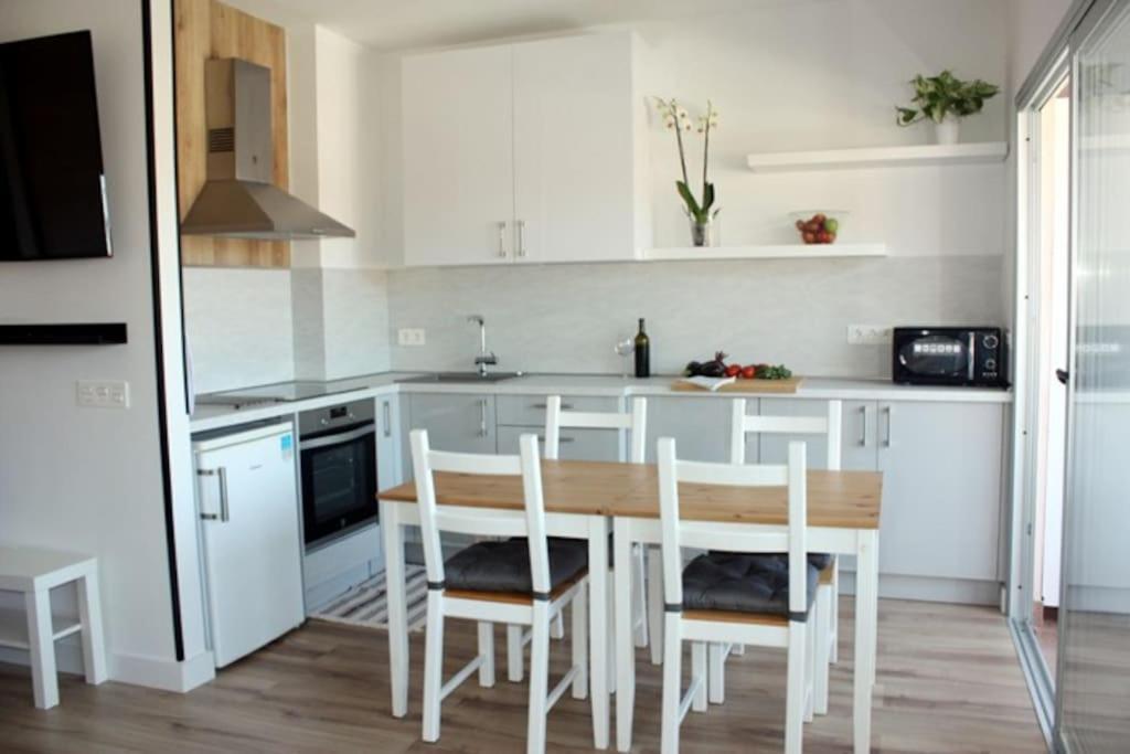 Appartement Puerto De La Cruz: Loft, Terraza Y Piscina