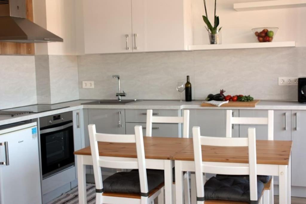Appartement Puerto De La Cruz: Loft, Terraza Y Piscina *
