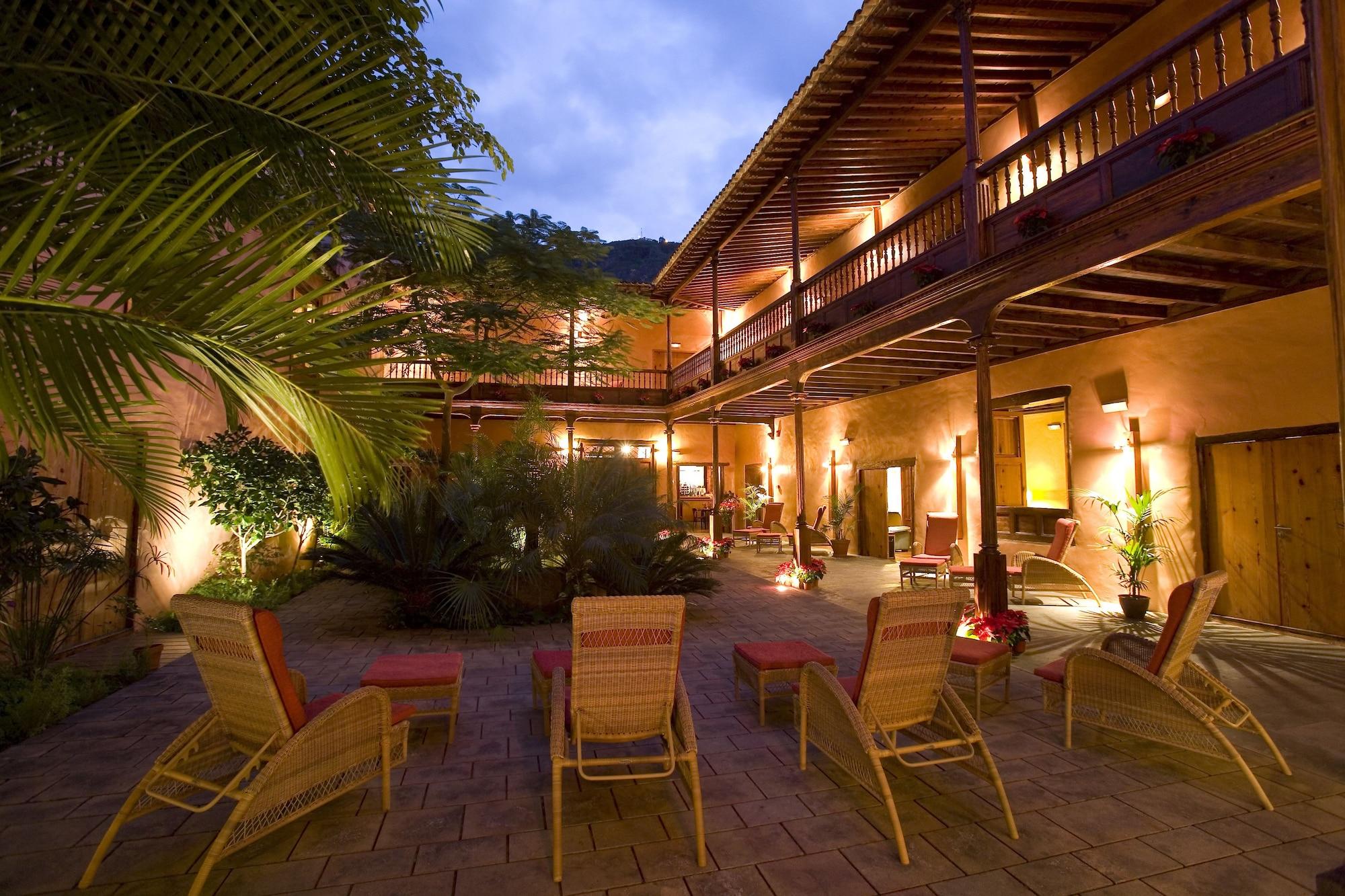 Livvo La Quinta Roja 4*