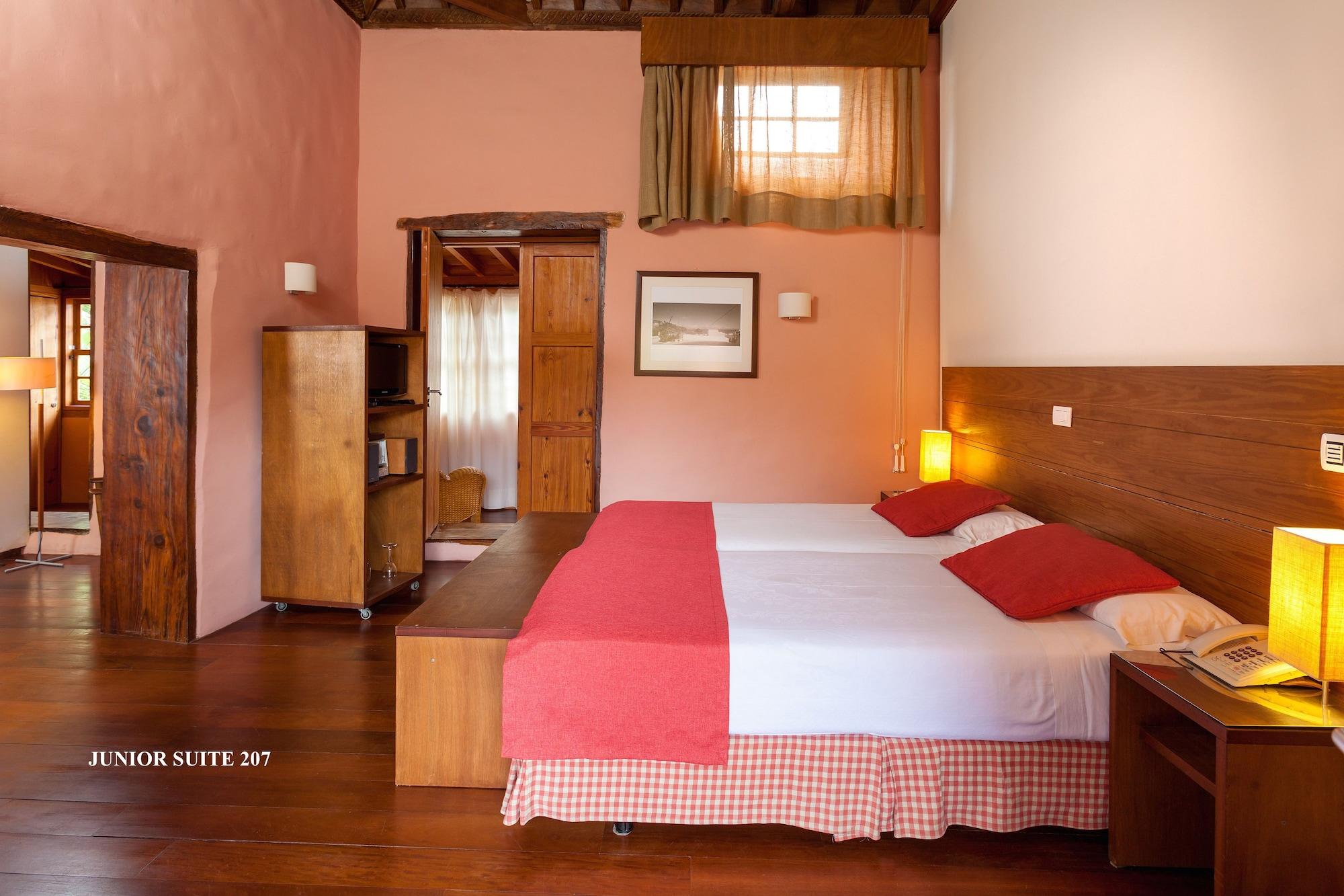 Hotel Livvo La Quinta Roja 4*