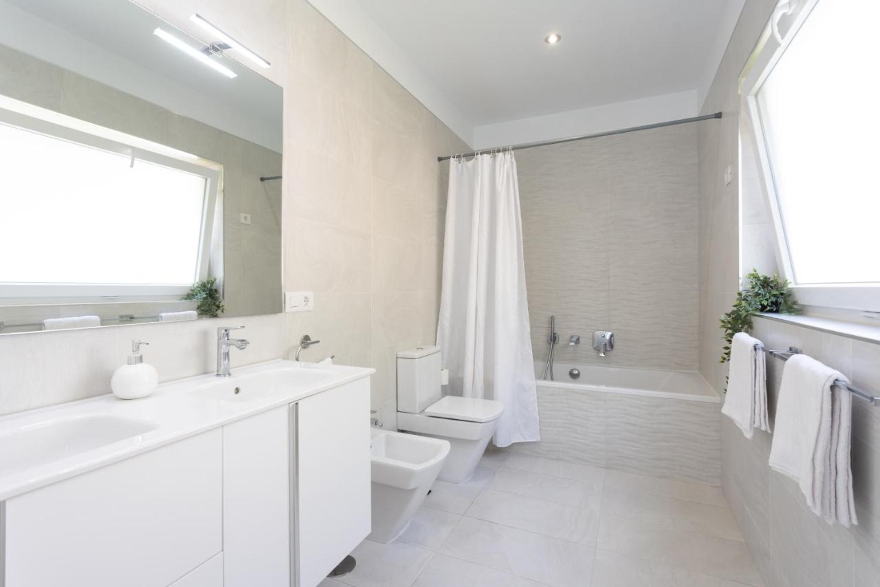Home2book Design Asian Sabina, Heated Pool & View Villa