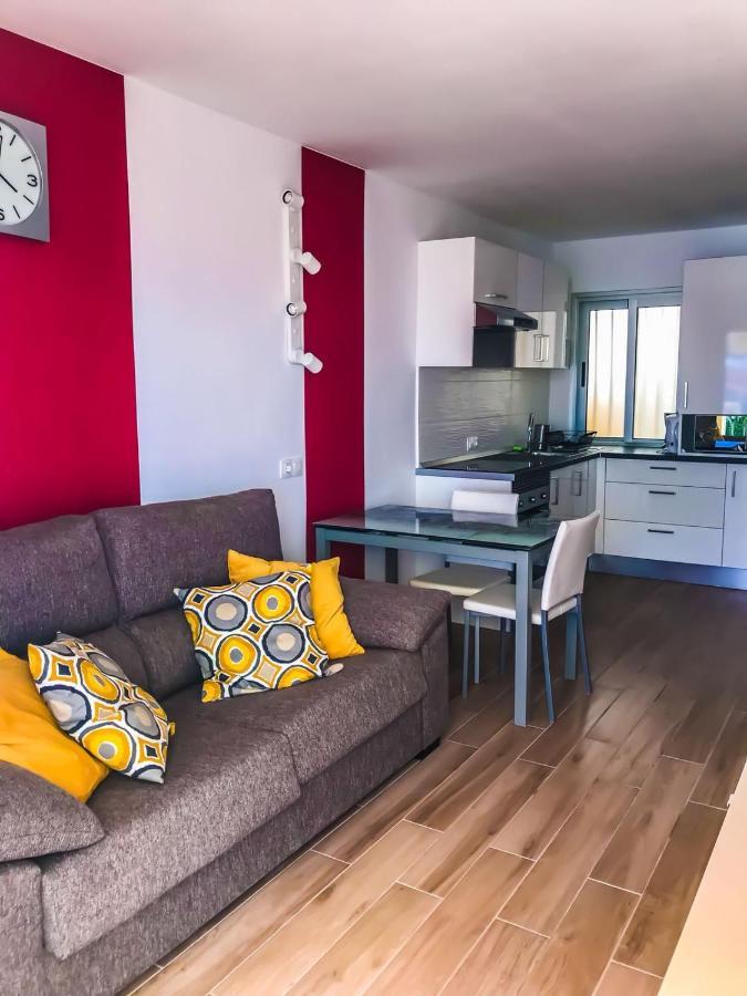 Apartment Modern Style With Quiet Surroundings