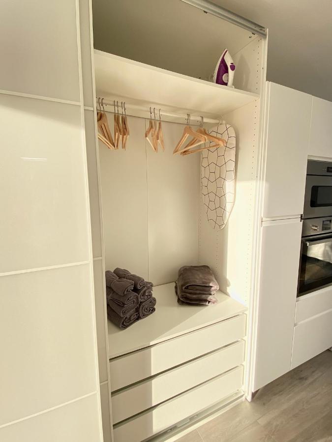 Estudio En Cristianos. Ubicacion Ideal. * Arona (Tenerife)