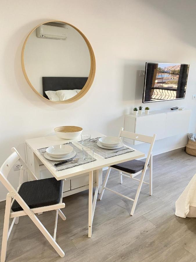 Apartment Estudio En Cristianos. Ubicacion Ideal.