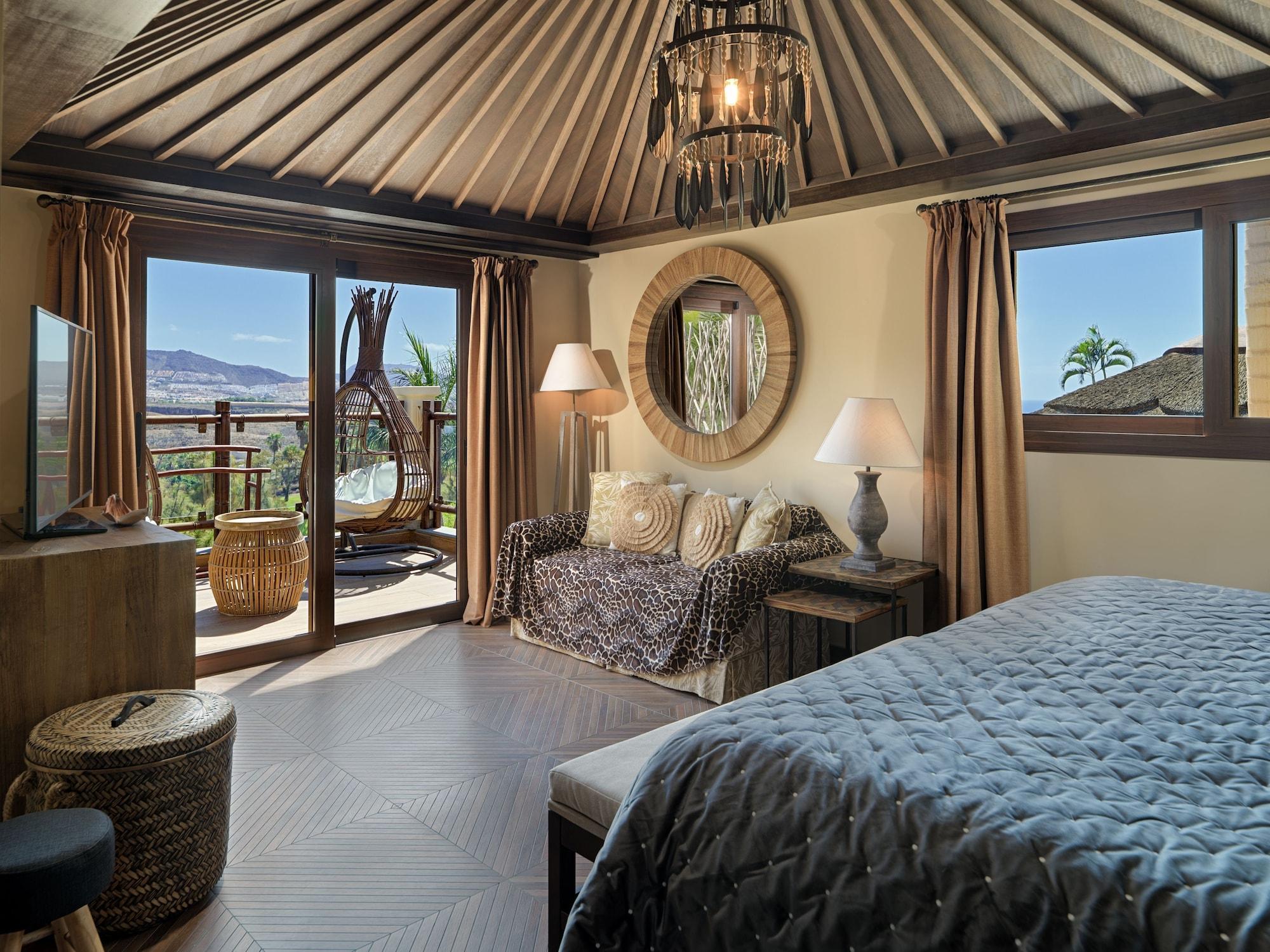 Royal River, Luxury - Adults Only