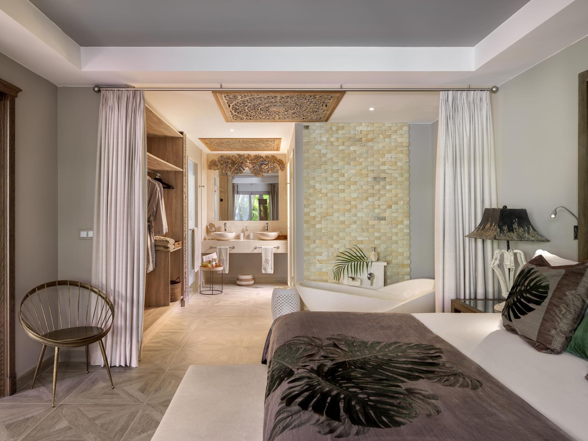 Royal River, Luxury - Adults Only