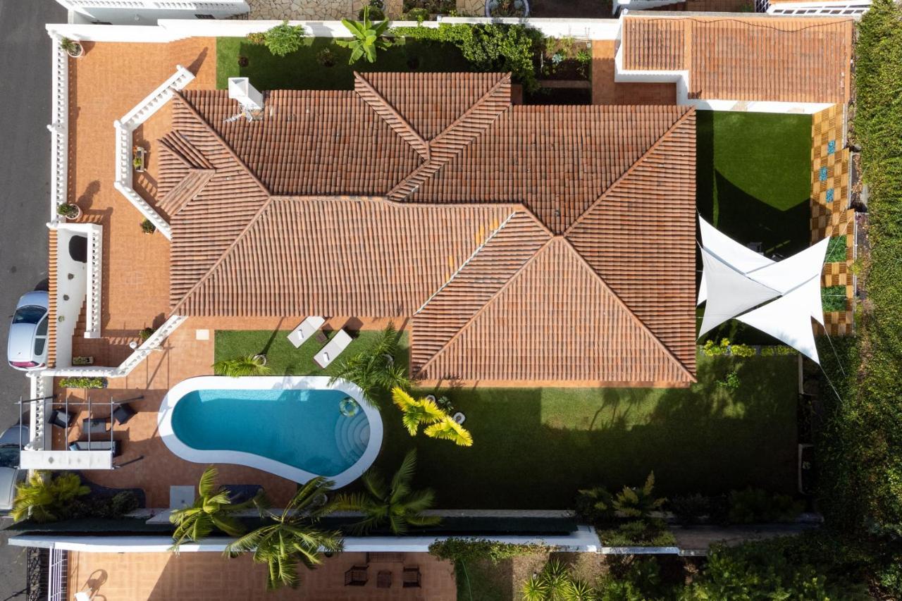 Villa Home2book Design Asian Sabina, Heated Pool & View