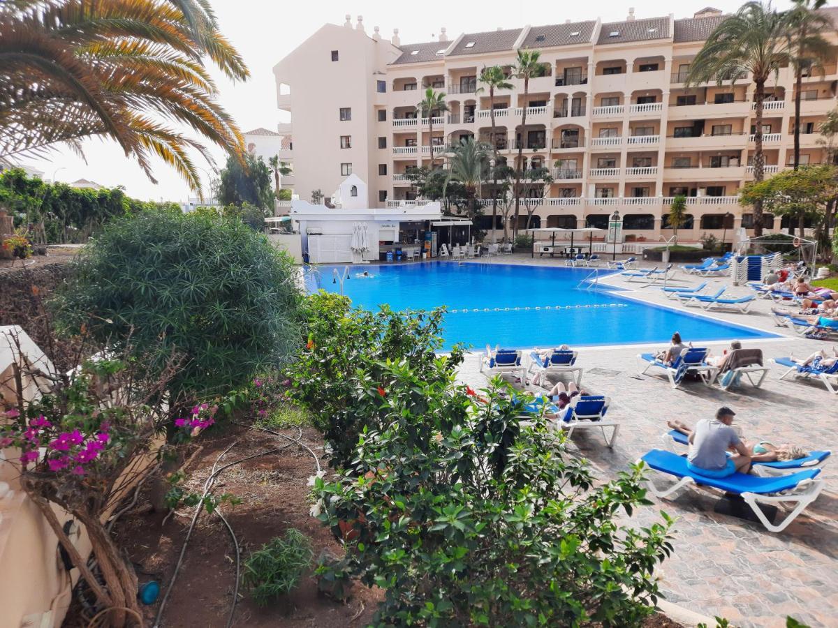 Aparthotel Castle Harbour