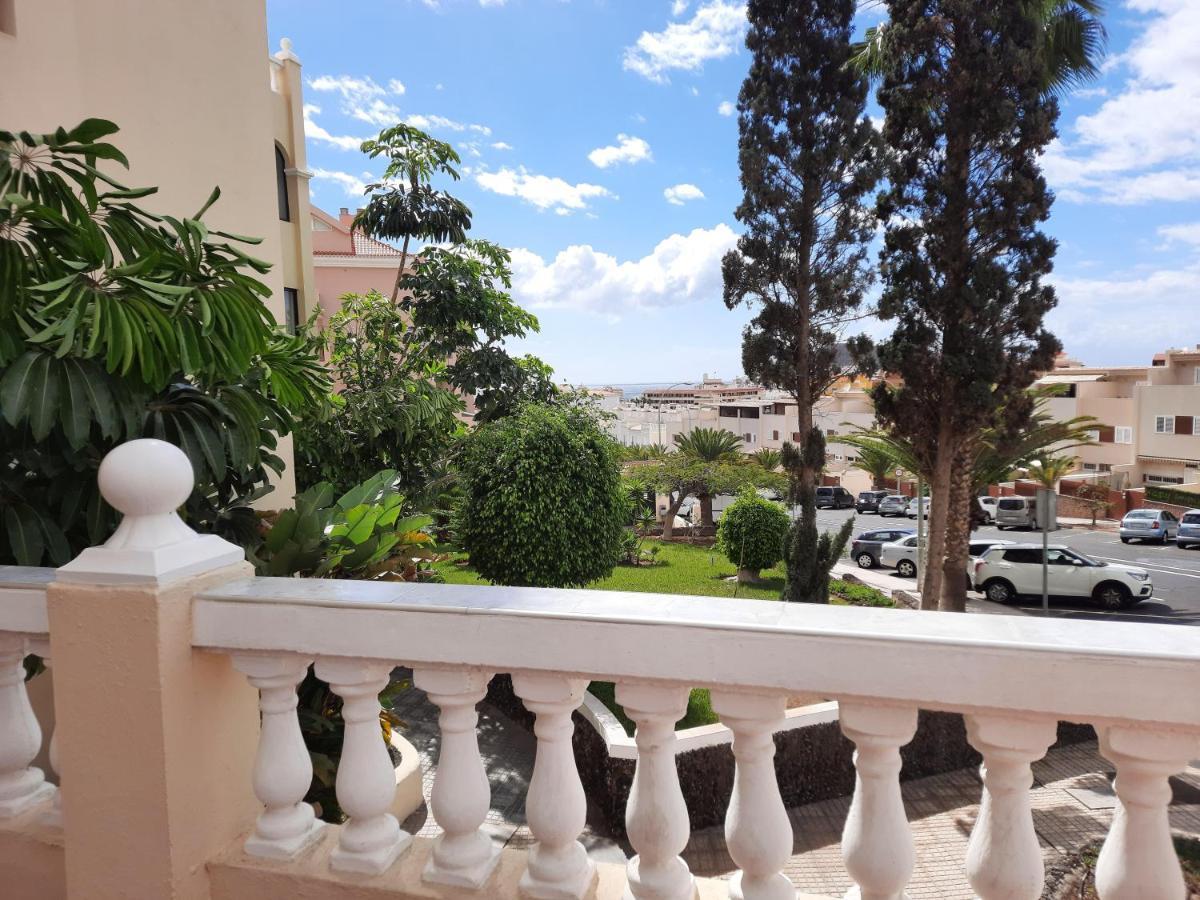 Castle Harbour Aparthotel