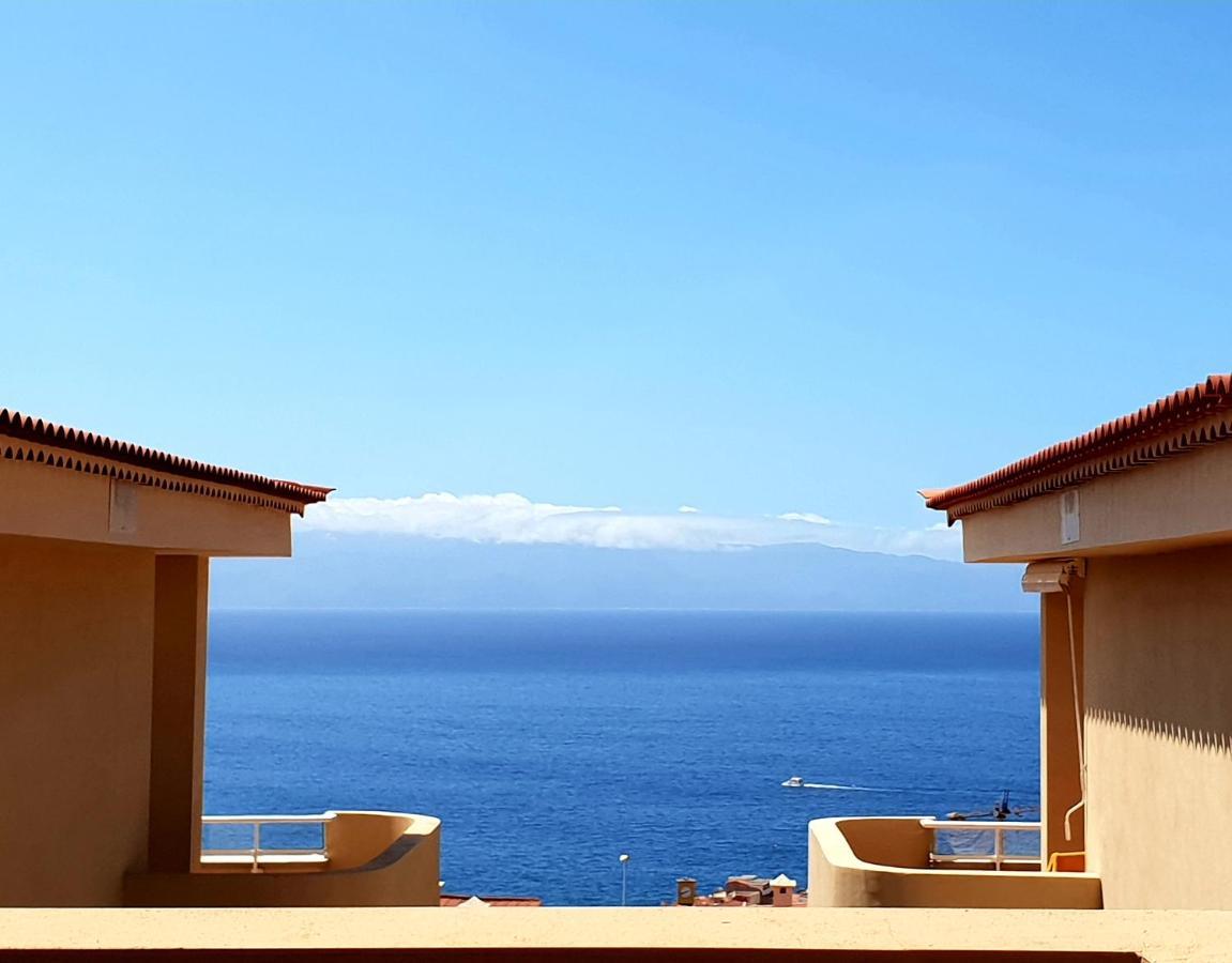 Ocean Romance Puerto de Santiago (Tenerife)