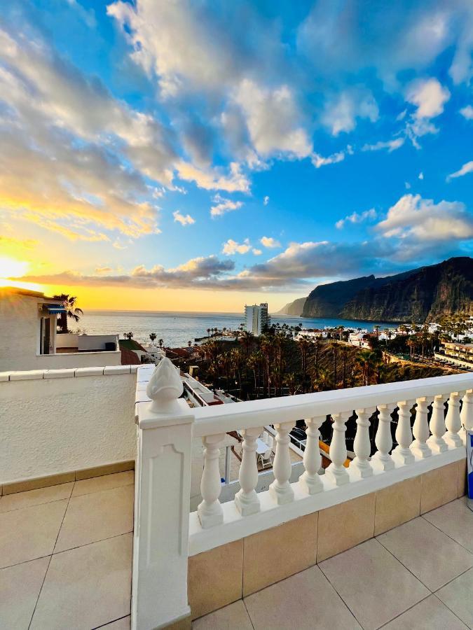 Apartment Luxury Penthouse With Breathtaking Views And Huge Private Terraces