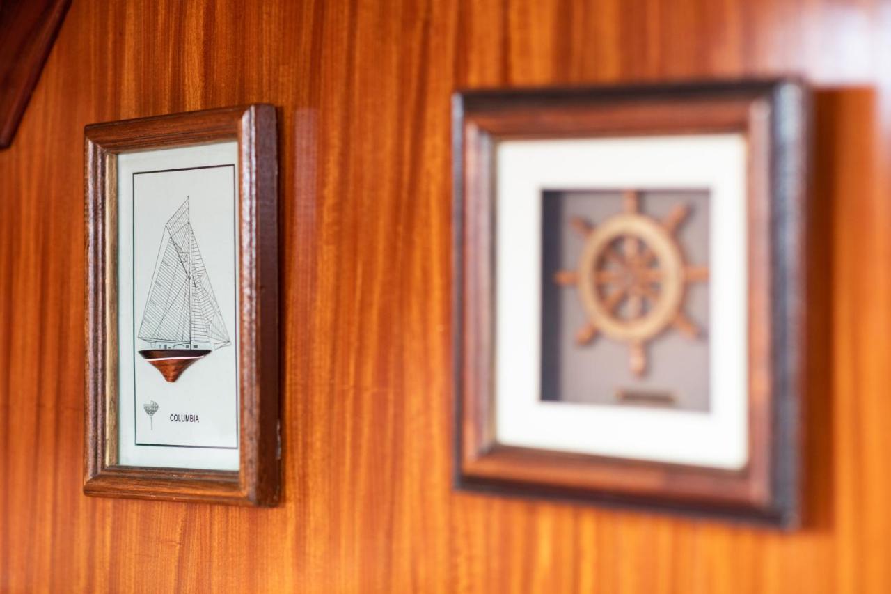 Donde El Vecino Más Cercano Es El Océano Hotel en barco *