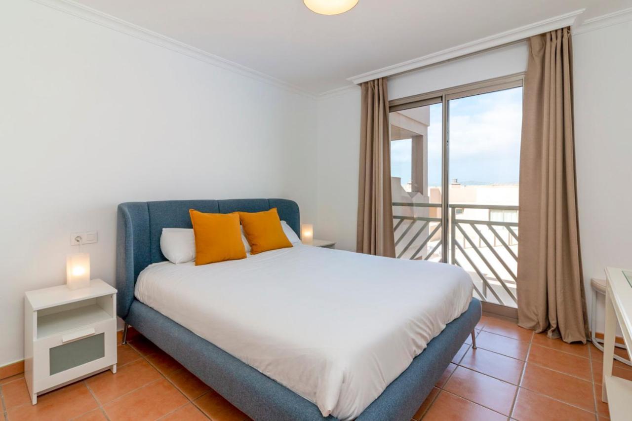 Homeforguest Apartamento En La Tejita Con Piscina, Terraza Y Wifi Granadilla De Abona