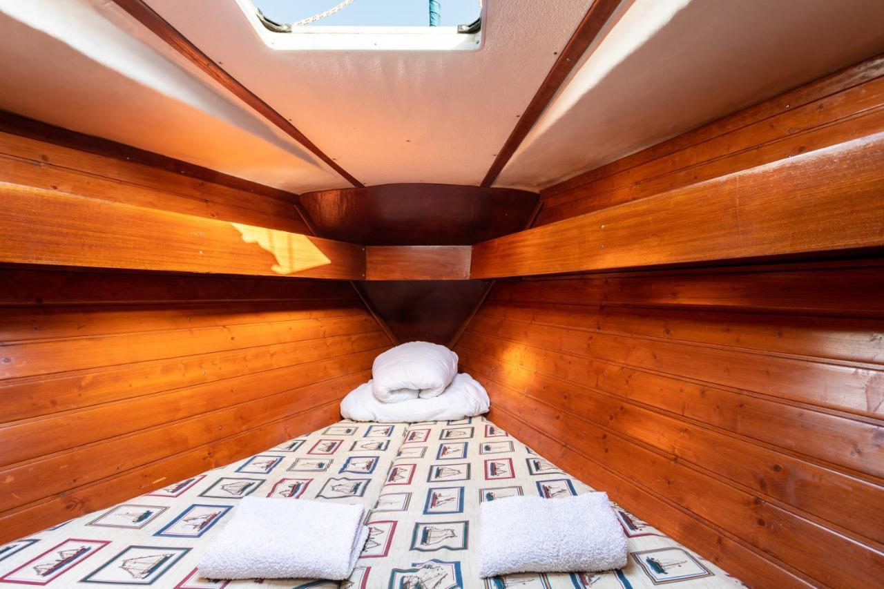 Donde El Vecino Más Cercano Es El Océano Hotel en barco *