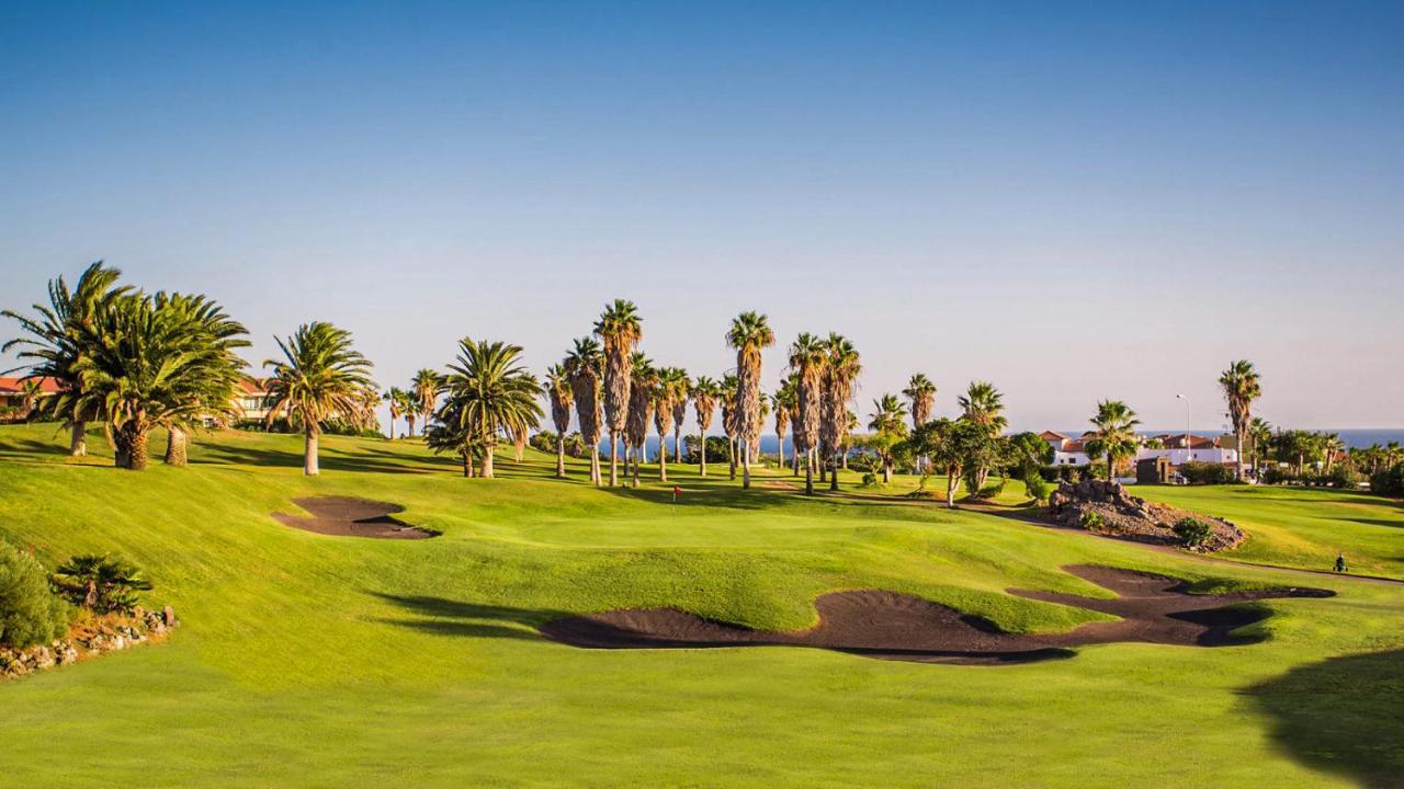 On Floor With Heated Pool In Golf Del Sur San Miguel de Abona
